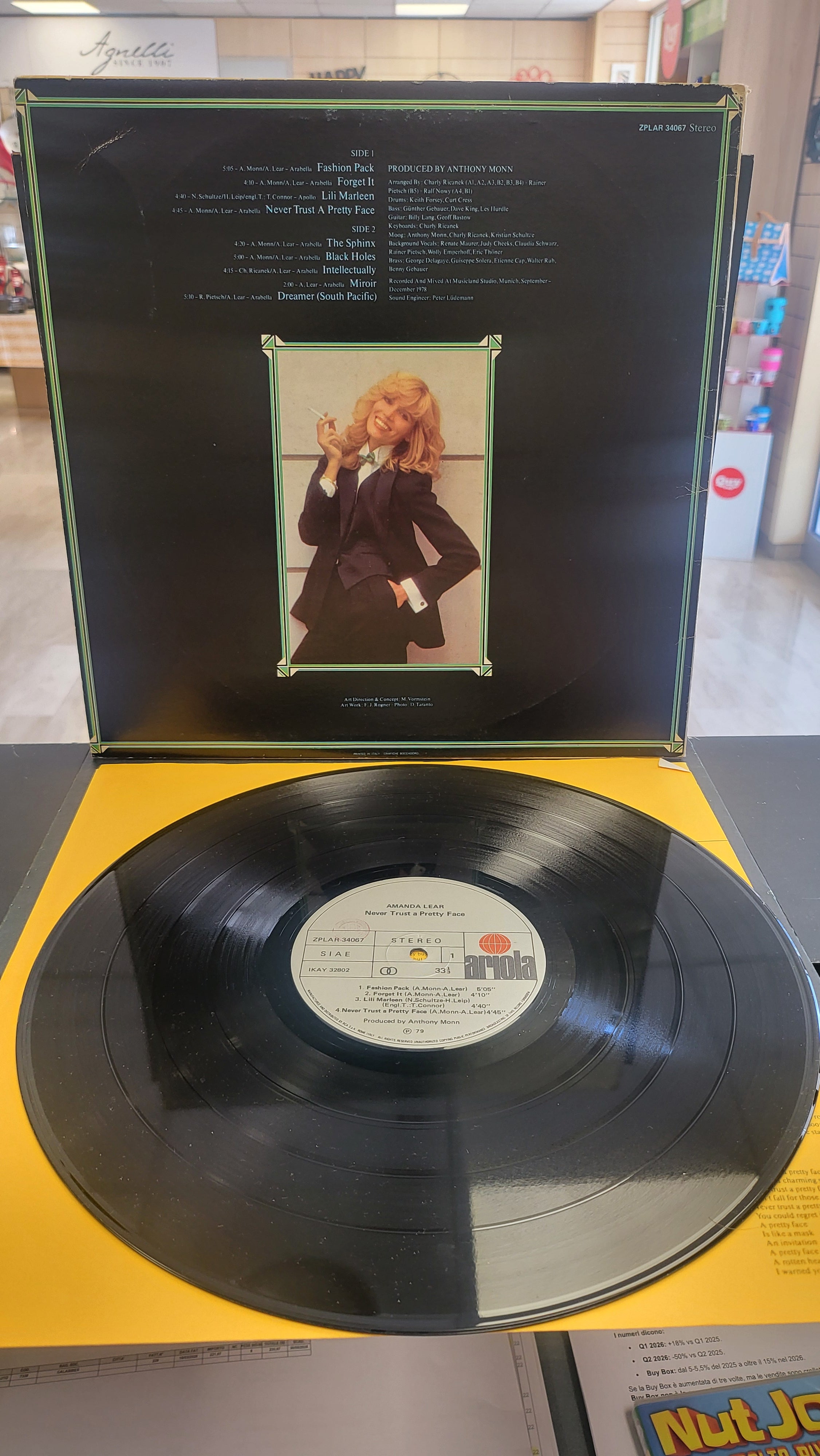 Lp Raro - Amanda Lear - Never Trust a Pretty Face