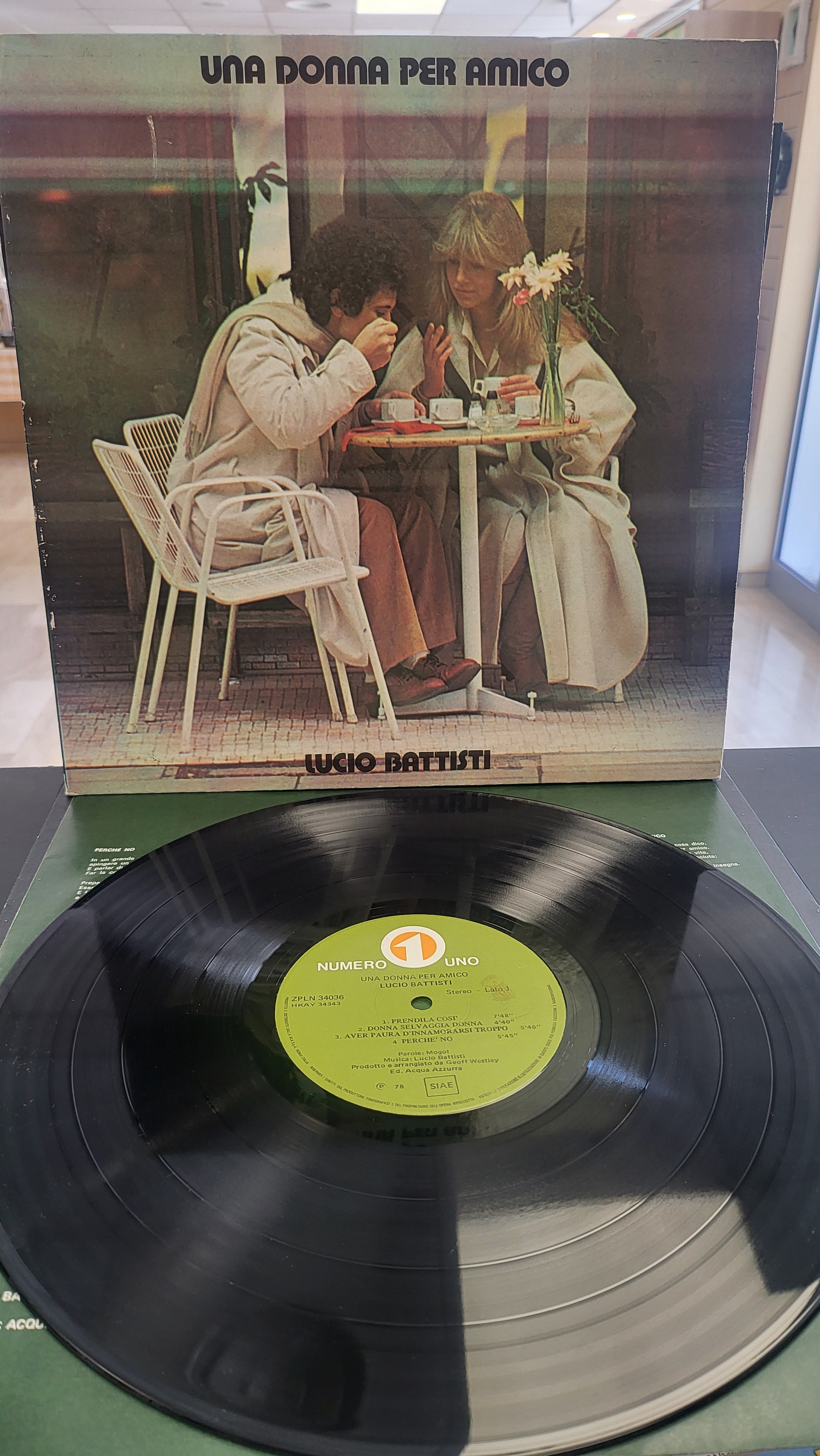 Lp Raro - Lucio Battisti - Una Donna Per Amico