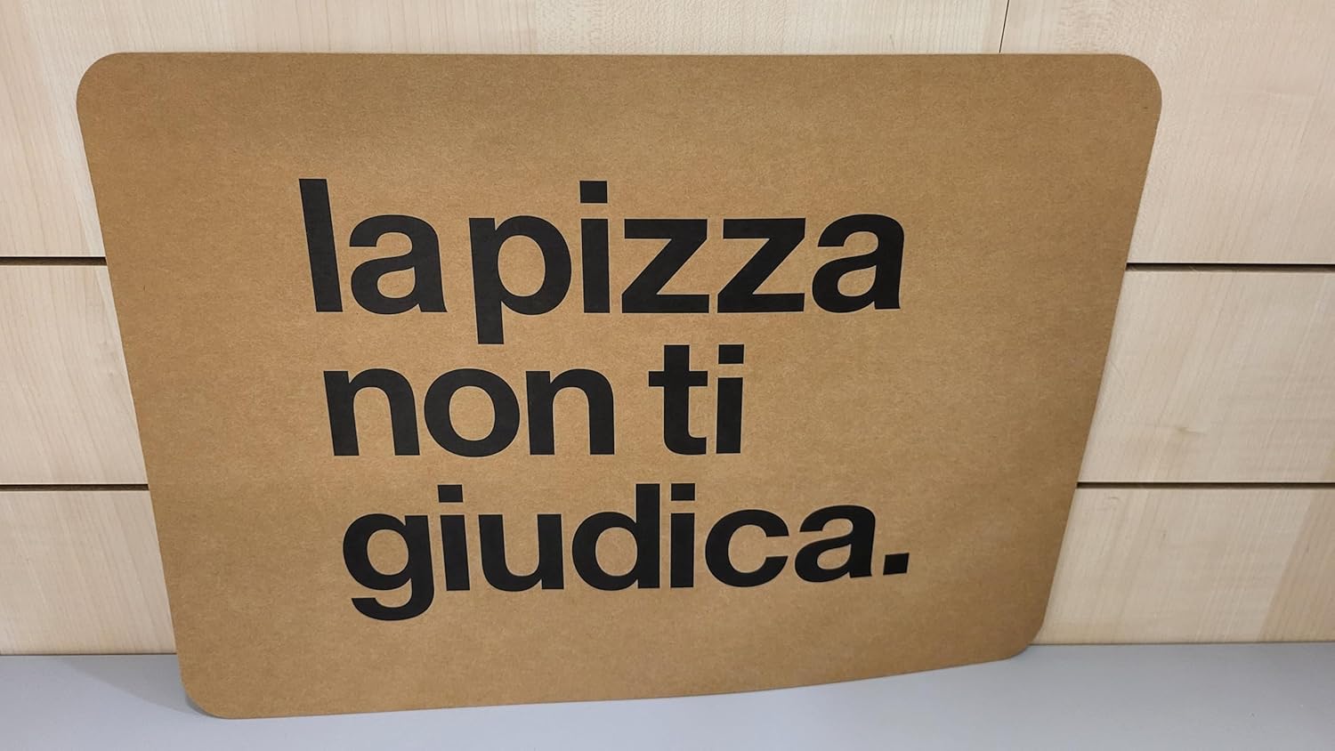 Essent'ial - Tovaglietta La Pizza non ti Giudica
